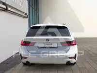 2022 BMW 318