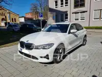 2022 BMW 318