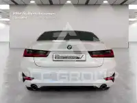 2022 BMW 318