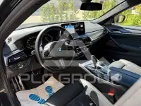 2022 BMW 550M