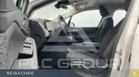 2022 BMW 218