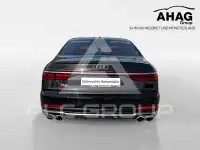 2022 Audi S8
