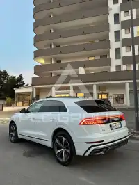 2022 Audi Q8
