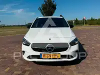 2022 Mercedes Benz B 200