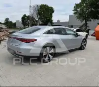 2022 Mercedes Benz Eqs