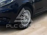 2022 Mercedes Benz V 220