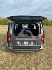 2022 Mercedes Benz V 220