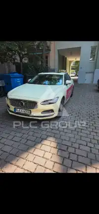 2022 Volvo S90