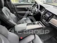 2022 Volvo S90