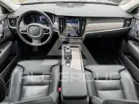 2022 Volvo S90