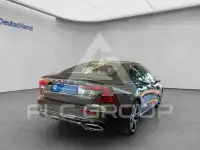 2022 Volvo S60