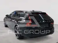 2022 Volvo V90