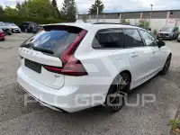 2022 Volvo V90