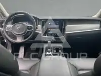 2022 Volvo V90