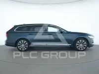 2022 Volvo V90