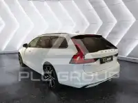 2022 Volvo V90