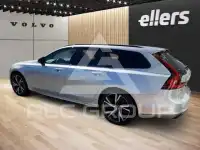 2022 Volvo V90