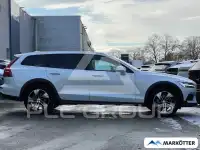 2022 Volvo V60
