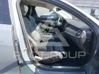 2022 Volvo V90