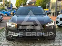 2022 Volvo V90