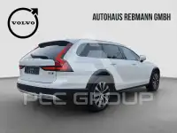 2022 Volvo V90