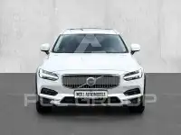 2022 Volvo V90