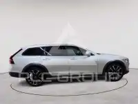 2022 Volvo V90
