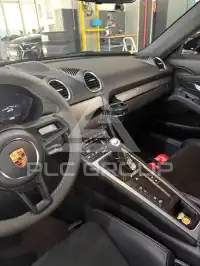 2022 Porsche Cayman