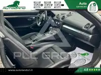 2022 Porsche Cayman