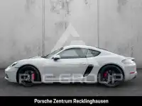 2022 Porsche Cayman
