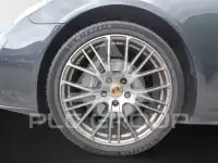 2022 Porsche Panamera