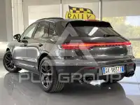 2022 Porsche MACAN