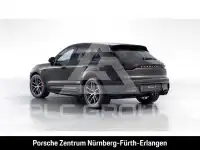 2022 Porsche MACAN