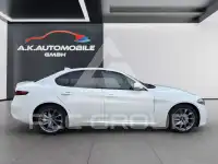2022 Alfa Romeo Giulia