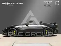 2022 Aston Martin V8