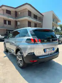2022 Peugeot 5008