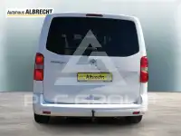 2022 Peugeot Traveller