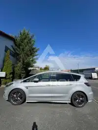 2022 Ford S-Max