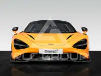 2022 McLaren 765