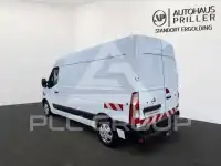 2023 Nissan Interstar