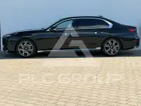 2023 BMW 740