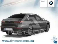 2023 BMW 740