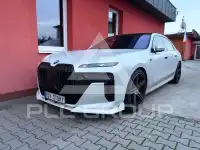 2023 BMW 740