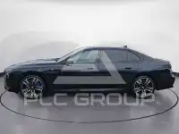 2023 BMW 750