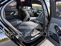 2023 BMW 750
