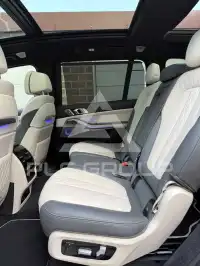 2023 BMW X7