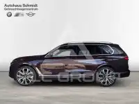 2023 BMW X7