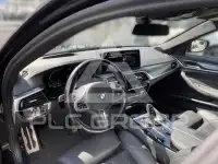 2023 BMW 530
