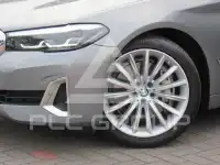 2023 BMW 530
