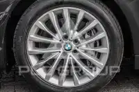 2023 BMW 530